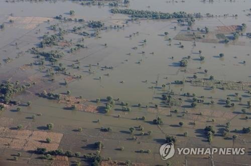 홍수로 물에 잠긴 파키스탄. @로이터=연합뉴스