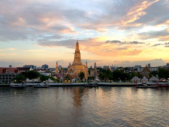 태국 방콕 차오프라야(Chao Phraya) 강 ⓒ unsplash.com / Bradley Prentice