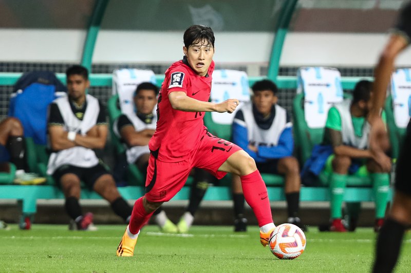 이강인, 아센시오·에르난데스와 함께 입단 앞둔 'PSG 6인방'에 포함 - 파이낸셜뉴스