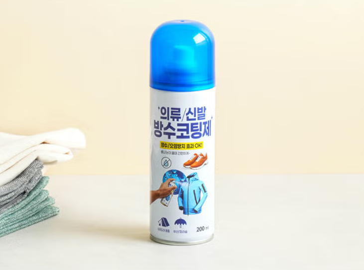 장마철 필수템, 의류·신발에 뿌리는 다이소 방수코팅제. ⓒ 사진=다이소몰(https://url.kr/hu6qzl)
